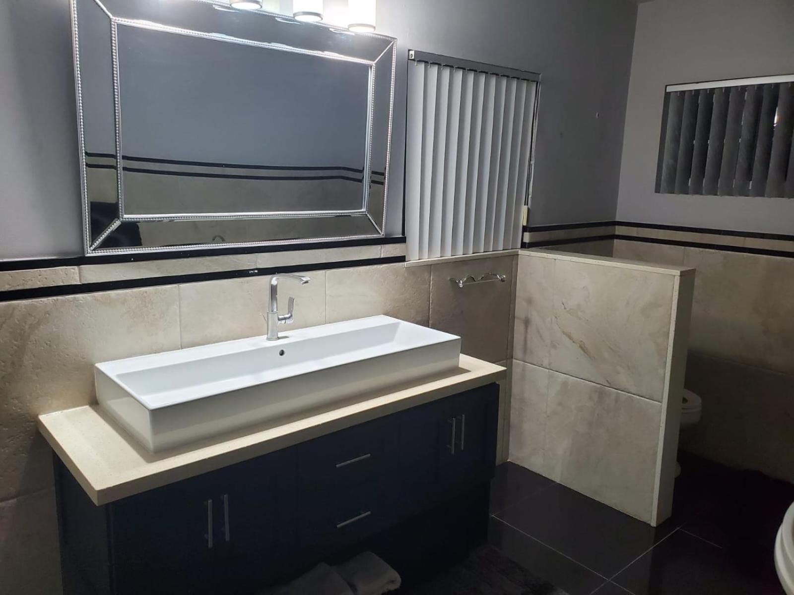 The Palms- Caribbean Estates -10 Minutes From The Beach- Gated Community Portmore Eksteriør bilde
